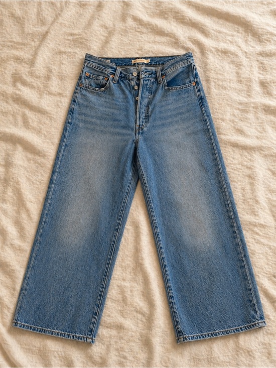 Levi's Denim - Levi's Light Blue Ribcage straight ankle Jeans